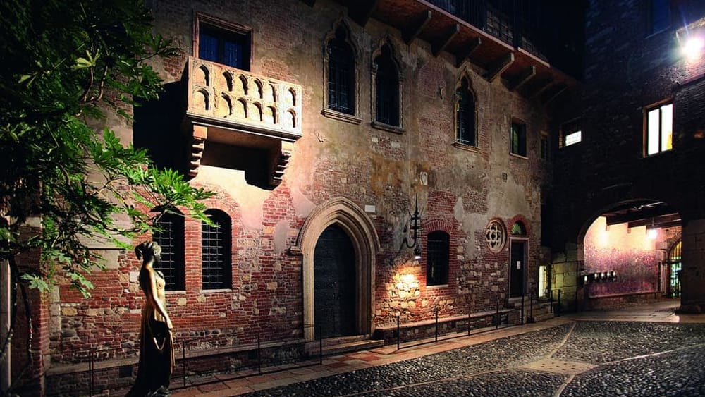5 Must-See Places in Verona the Romantic Italian City gallery image