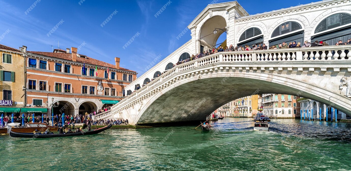 Ponte di Rialto (Rialto Bridge): A Timeless Venetian Icon
