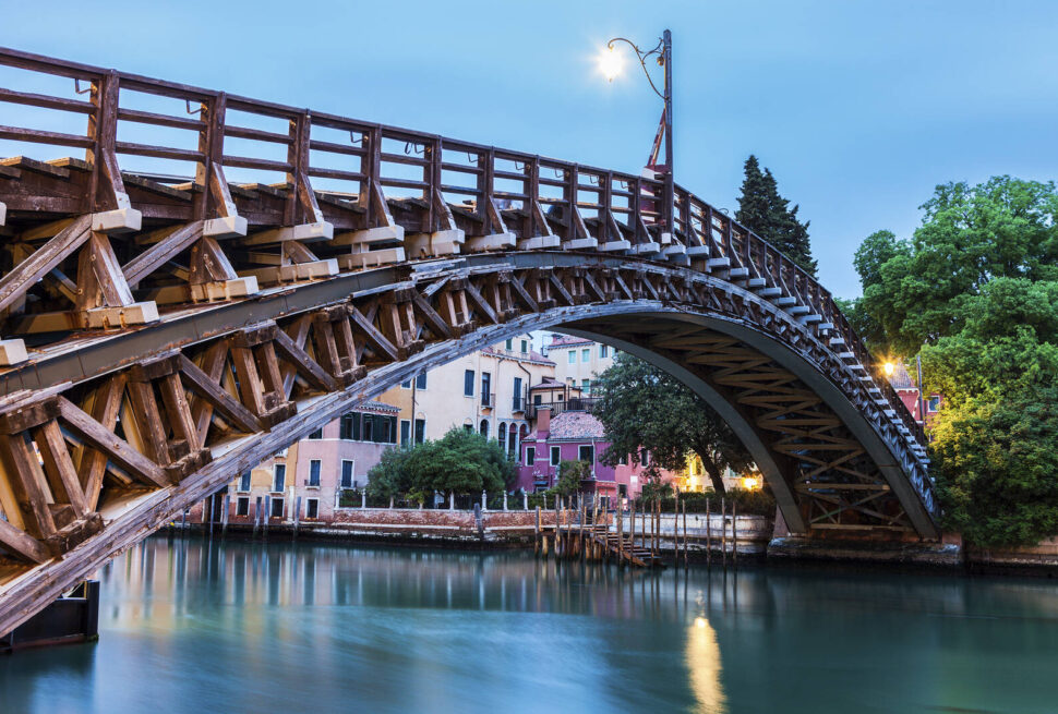 Accademia Bridge in Venice. Walking tours in Venice Italy - private venice tour guide